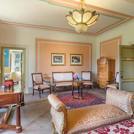 Villa Elegant Hillside With Panoramic Views