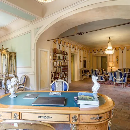Elegant Hillside With Panoramic Views Capannori
