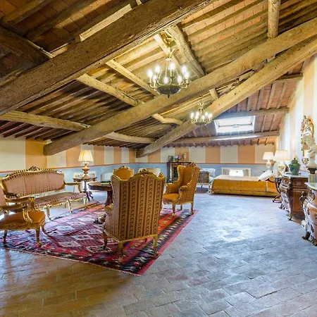 Elegant Hillside With Panoramic Views Villa *