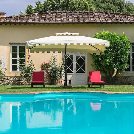 Villa Elegant Hillside With Panoramic Views