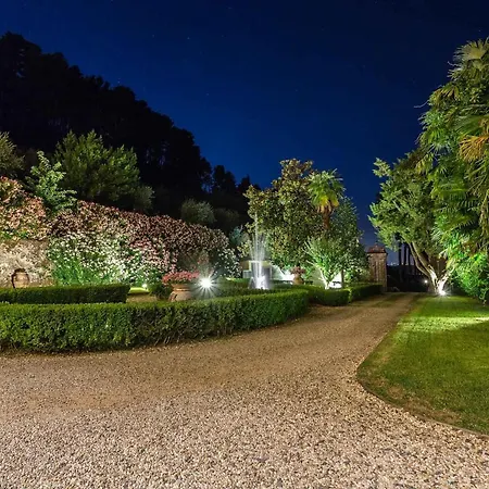 Вилла Elegant Hillside With Panoramic Views Капаннори